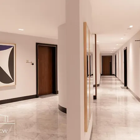 Penthouse Brabank Japandi Luxury Sauna, Fitness & Parking By Grandview