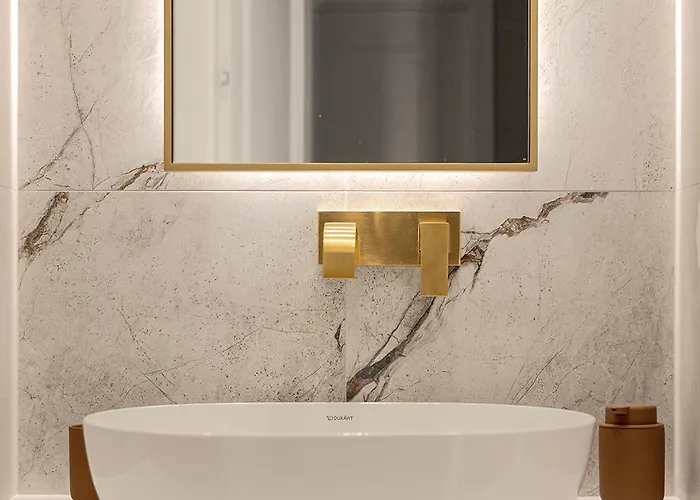 Penthouse Brabank Japandi Luxury Sauna, Fitness & Parking By Grandview Apartmán *