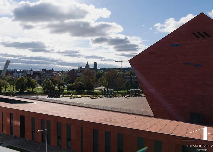 Penthouse Brabank Japandi Luxury Sauna, Fitness & Parking By Grandview Apartmán