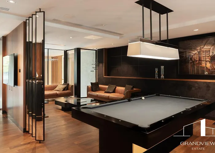 Penthouse Brabank Japandi Luxury Sauna, Fitness & Parking By Grandview 格但斯克