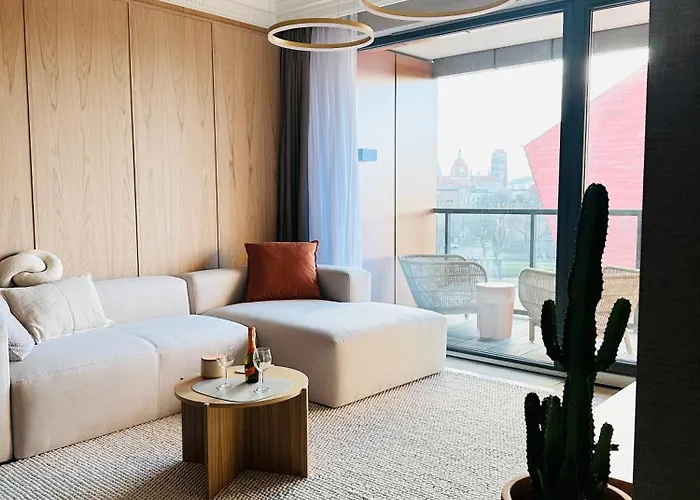Penthouse Brabank Japandi Luxury Sauna, Fitness & Parking By Grandview