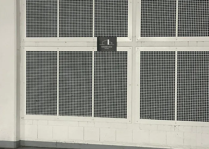 Penthouse Brabank Japandi Luxury Sauna, Fitness & Parking By Grandview Apartmán